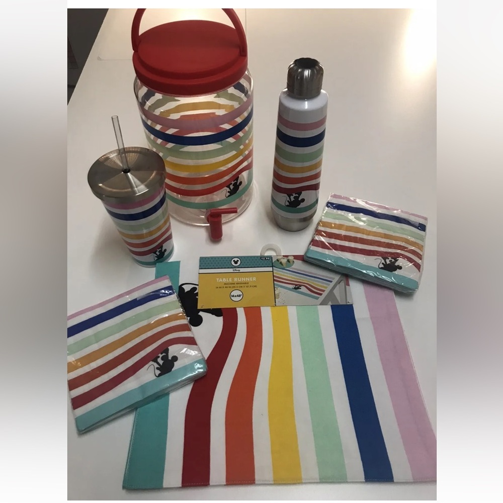 Disney Mickey Mouse Target Special Edition Beverage Set napkins Table Runner NEW